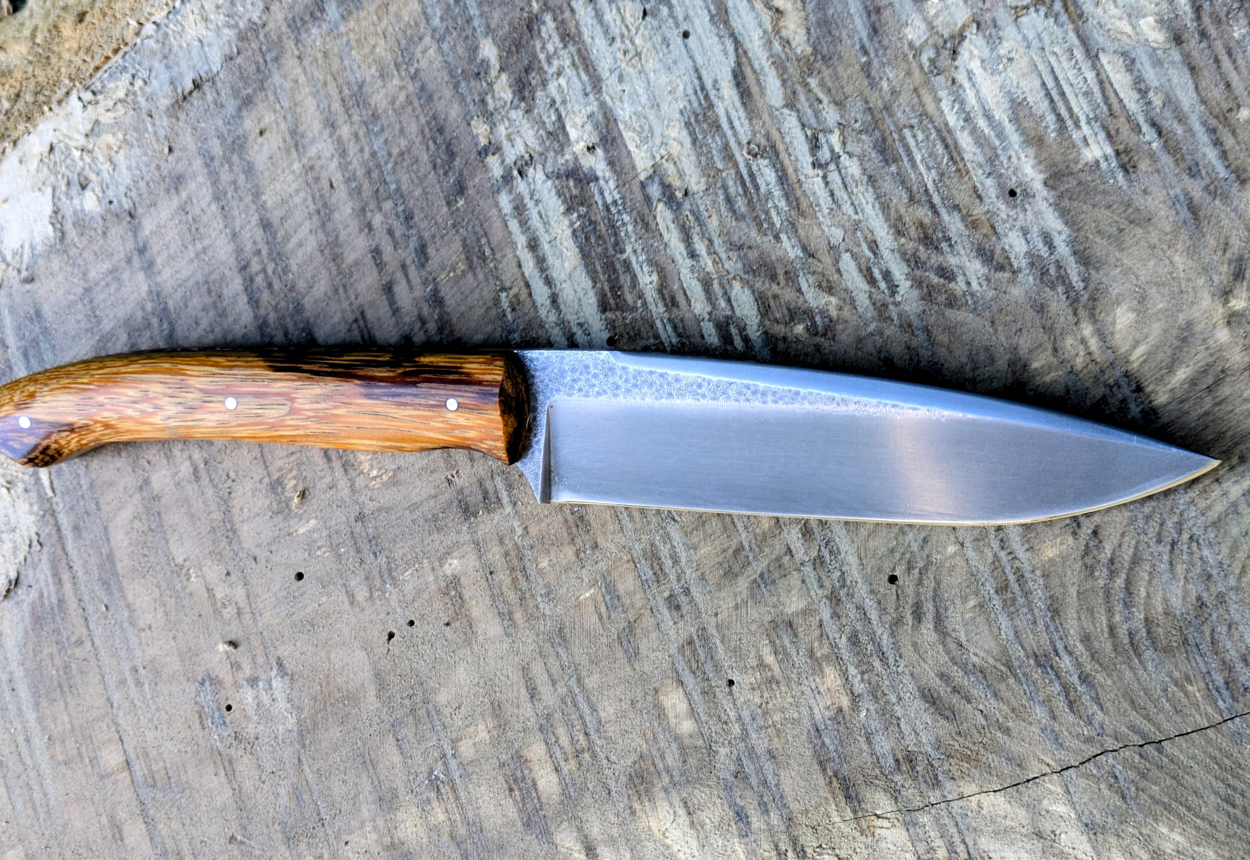 Couteau de Cuisine Artisanal | Le Ryu version table