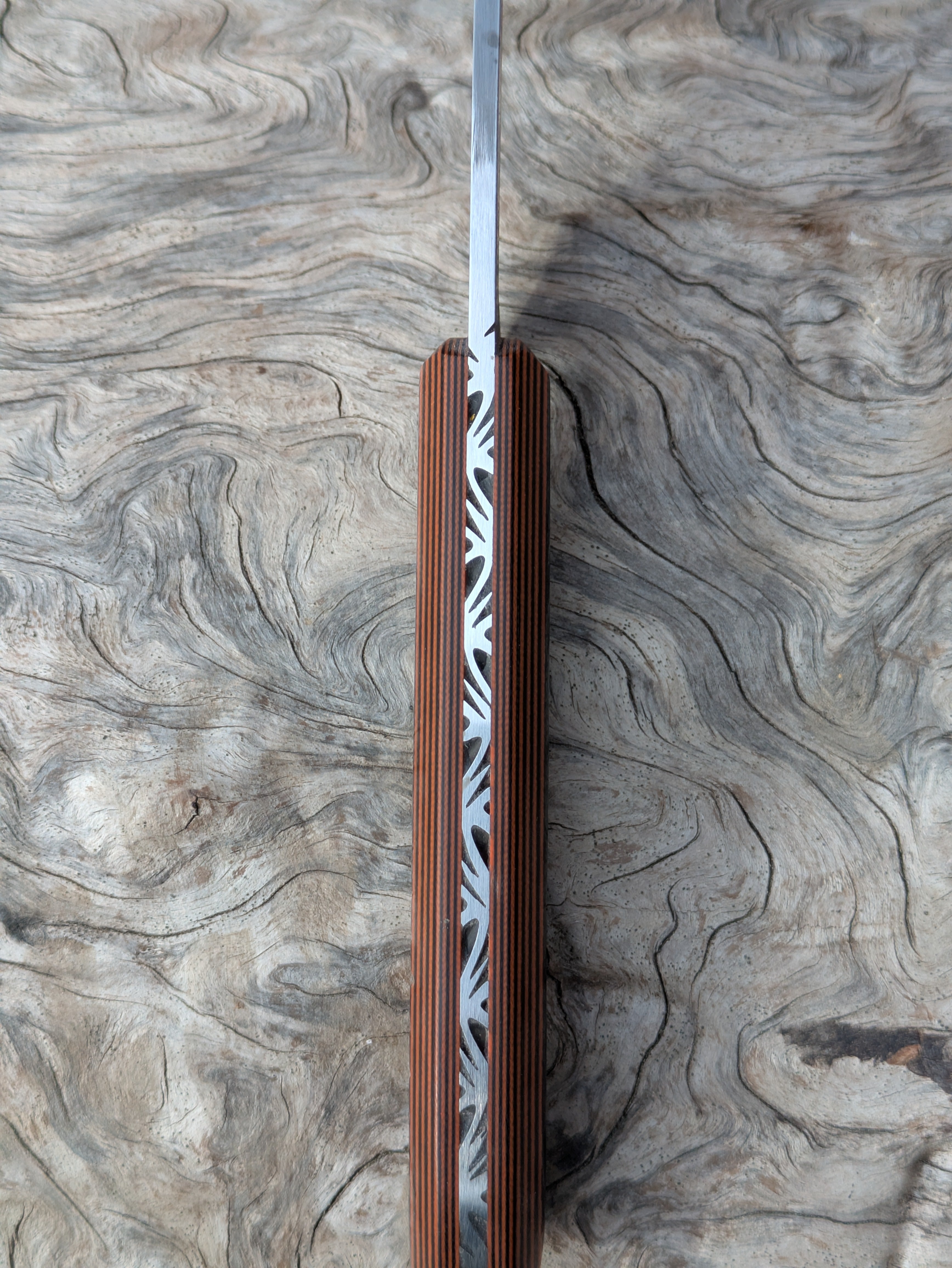 Couteau de Cuisine Artisanal | Le Ryu version table