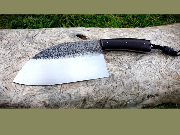 couteau serbe